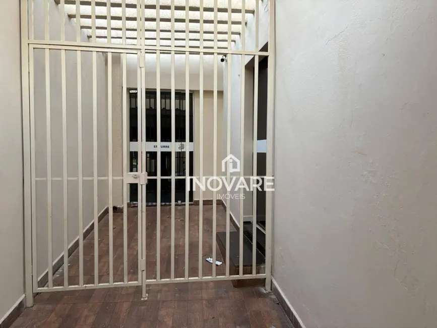 Foto 3 de Casa com 3 quartos para alugar, 391m2 em Itumbiara - GO