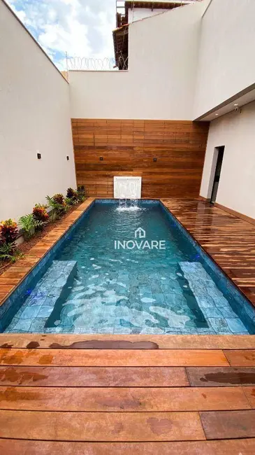 Foto 1 de Casa com 4 quartos à venda em Residencial Jardim Primavera, Itumbiara - GO