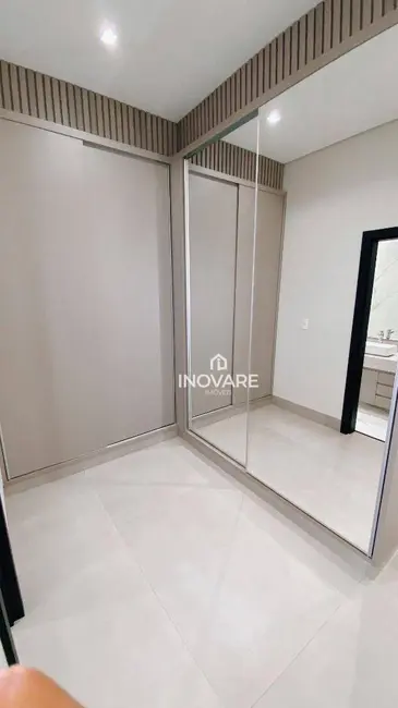 Foto 13 de Casa com 4 quartos à venda em Residencial Jardim Primavera, Itumbiara - GO