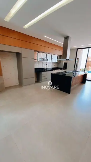 Foto 11 de Casa com 4 quartos à venda em Residencial Jardim Primavera, Itumbiara - GO