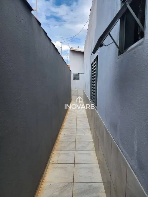 Foto 9 de Casa com 2 quartos à venda, 300m2 em Cidade Jardim, Itumbiara - GO