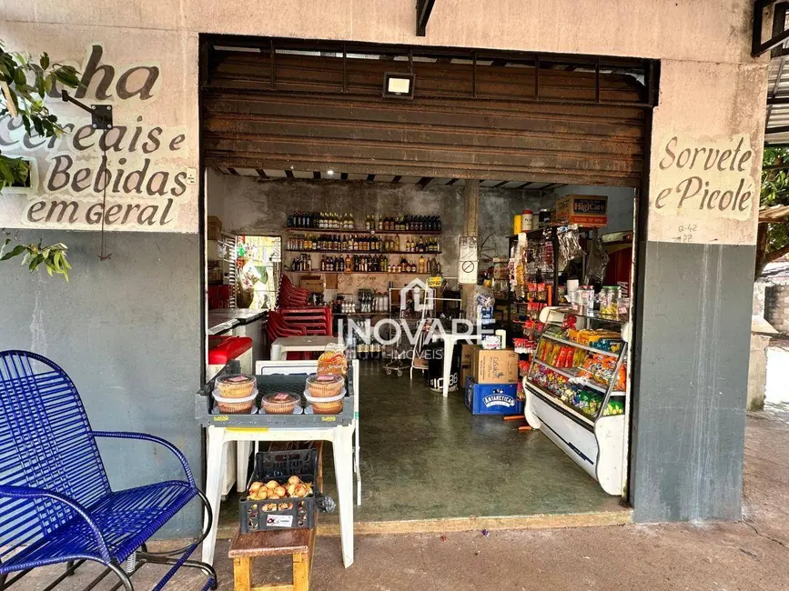 Foto 1 de Casa com 3 quartos à venda, 408m2 em Itumbiara - GO