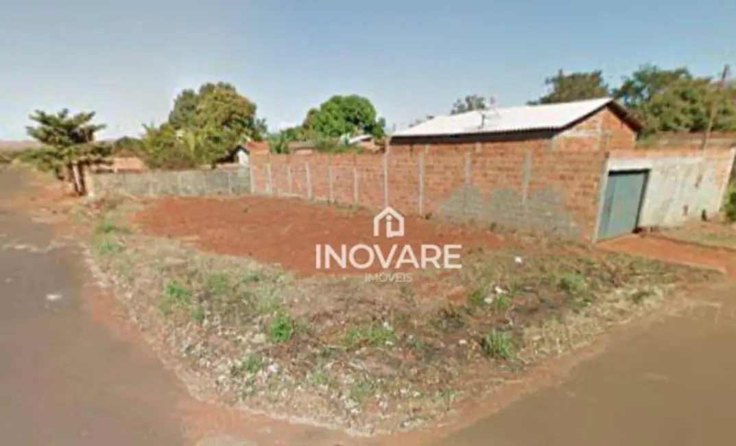 Casa com 1 quarto à venda, 247m2 em Prefeito José Moisés, Itumbiara - GO - imagem 3 Foto 3 de Casa com 1 quarto à venda, 247m2 em Prefeito José Moisés, Itumbiara - GO