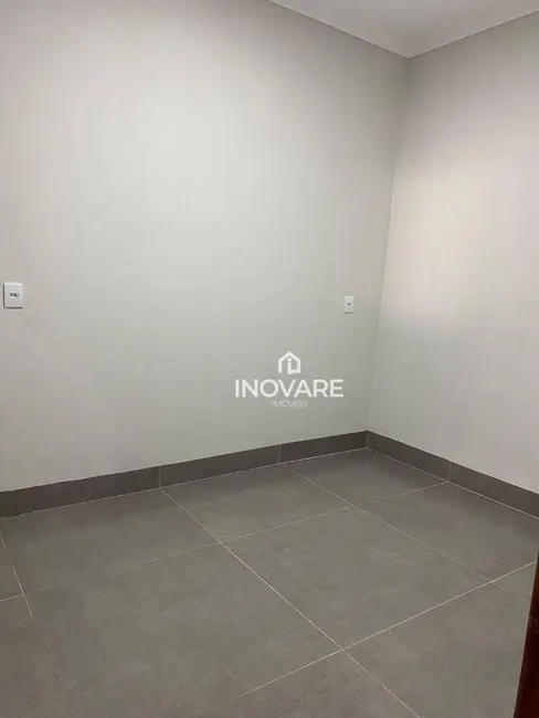 Armazém / Galpão para alugar, 360m2 em Itumbiara - GO - imagem 9 Foto 9 de Armazém / Galpão para alugar, 360m2 em Itumbiara - GO