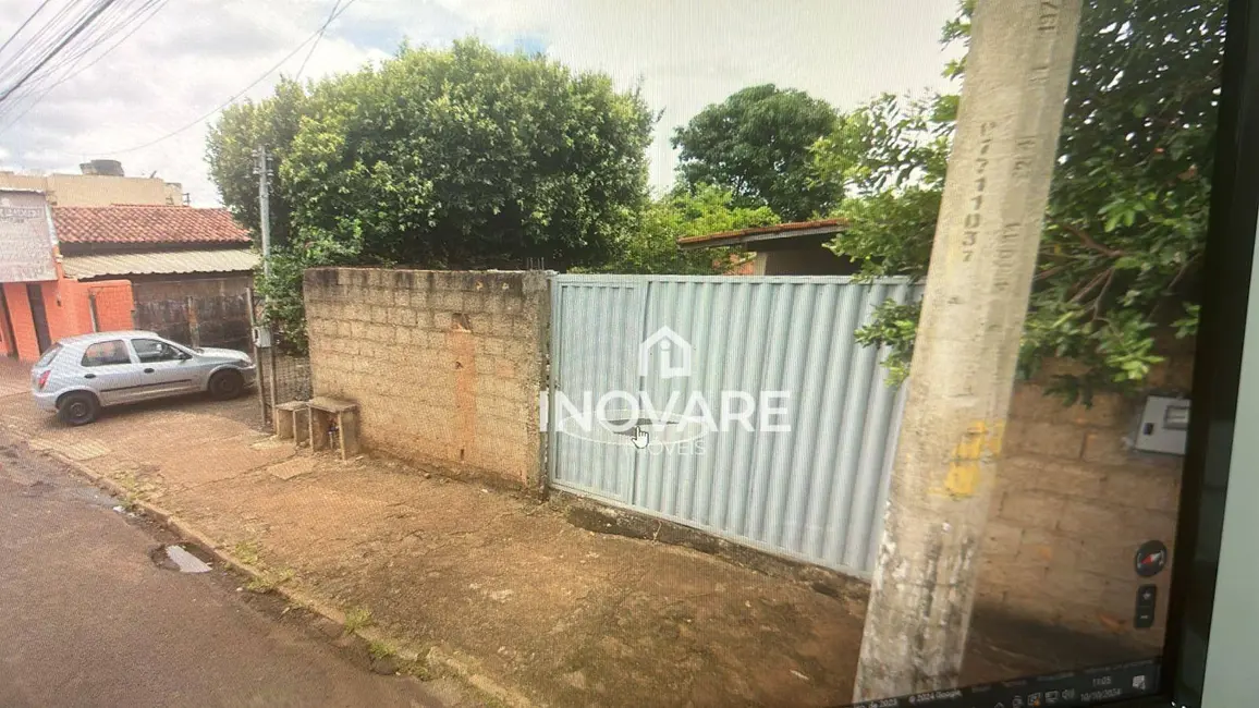 Foto 1 de Terreno / Lote à venda e para alugar, 450m2 em Itumbiara - GO
