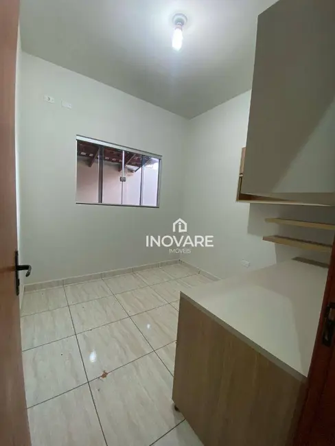 Casa com 3 quartos à venda, 220m2 em Itumbiara - GO - imagem 6 Foto 6 de Casa com 3 quartos à venda, 220m2 em Itumbiara - GO
