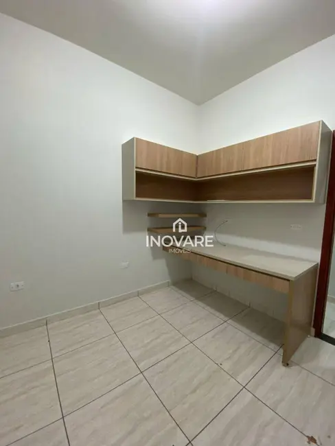 Casa com 3 quartos à venda, 220m2 em Itumbiara - GO - imagem 5 Foto 5 de Casa com 3 quartos à venda, 220m2 em Itumbiara - GO