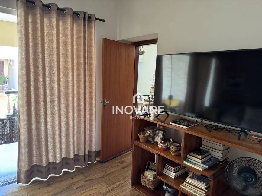 Casa com 3 quartos à venda, 250m2 em Jardim Morumbi, Itumbiara - GO - imagem 3 Foto 3 de Casa com 3 quartos à venda, 250m2 em Jardim Morumbi, Itumbiara - GO