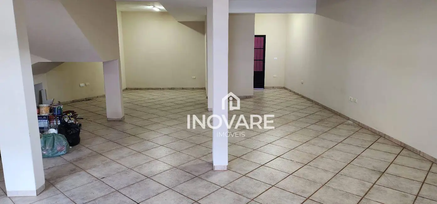 Casa com 4 quartos à venda, 133m2 em Itumbiara - GO - imagem 3 Foto 3 de Casa com 4 quartos à venda, 133m2 em Itumbiara - GO