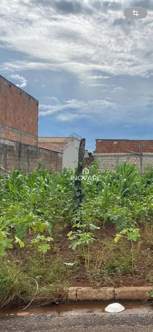 Foto 1 de Terreno / Lote à venda, 250m2 em Itumbiara - GO