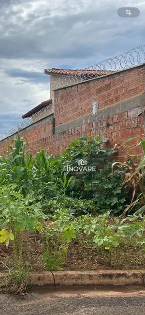 Foto 1 de Terreno / Lote à venda, 250m2 em Jardim Leonora, Itumbiara - GO