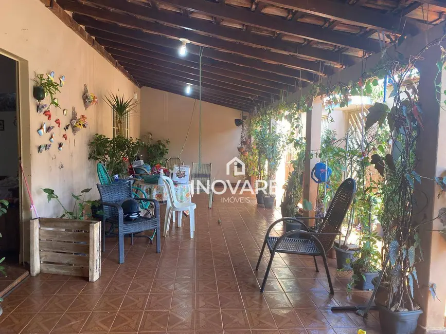 Casa com 2 quartos à venda, 360m2 em Itumbiara - GO - imagem 3 Foto 3 de Casa com 2 quartos à venda, 360m2 em Itumbiara - GO