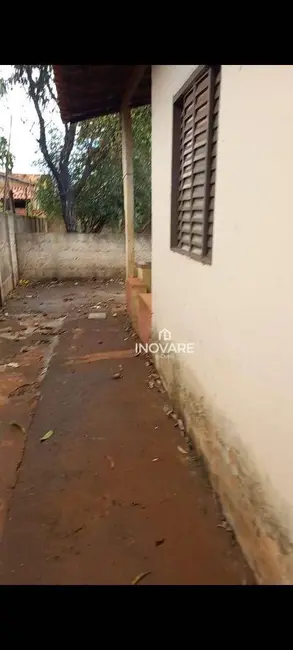 Casa com 2 quartos à venda, 300m2 em Cidade Jardim, Itumbiara - GO - imagem 3 Foto 3 de Casa com 2 quartos à venda, 300m2 em Cidade Jardim, Itumbiara - GO