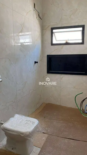 Foto 2 de Casa com 3 quartos à venda, 360m2 em Itumbiara - GO
