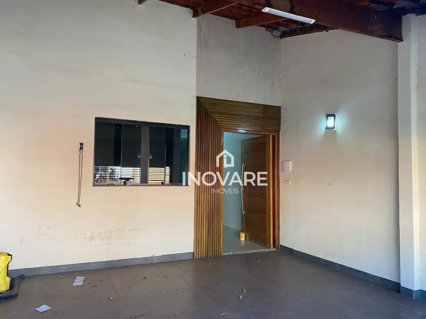 Casa com 3 quartos à venda, 150m2 em Setor Bela Vista, Itumbiara - GO - imagem 3 Foto 3 de Casa com 3 quartos à venda, 150m2 em Setor Bela Vista, Itumbiara - GO