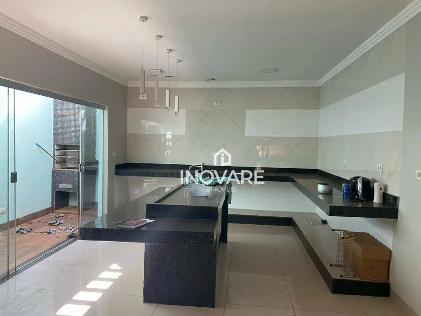 Casa com 3 quartos à venda, 150m2 em Setor Bela Vista, Itumbiara - GO - imagem 5 Foto 5 de Casa com 3 quartos à venda, 150m2 em Setor Bela Vista, Itumbiara - GO