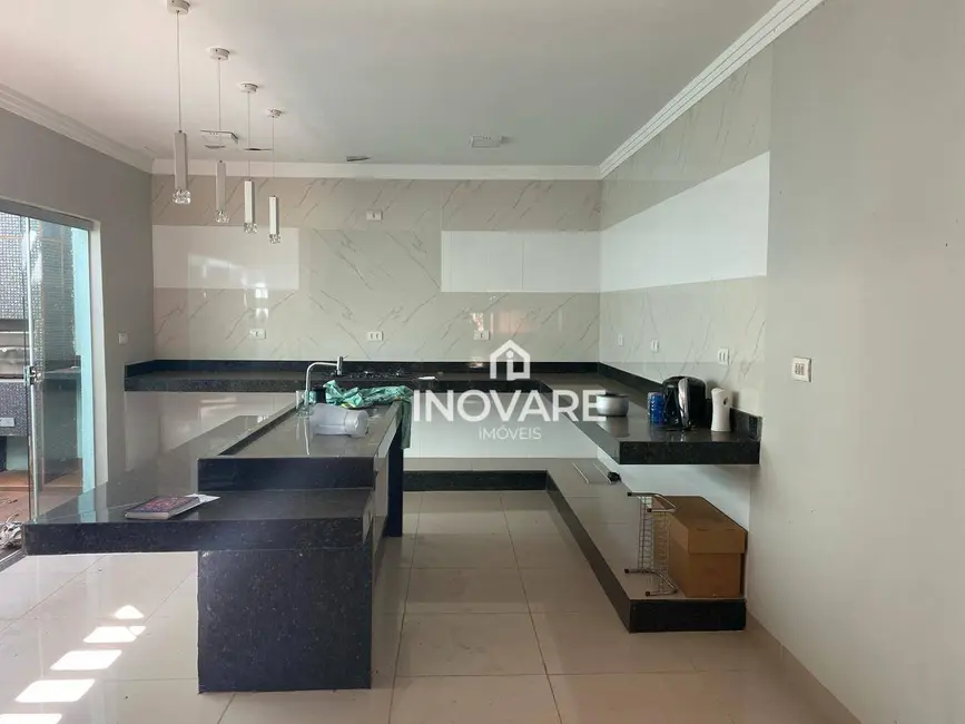 Casa com 3 quartos à venda, 150m2 em Setor Bela Vista, Itumbiara - GO - imagem 7 Foto 7 de Casa com 3 quartos à venda, 150m2 em Setor Bela Vista, Itumbiara - GO