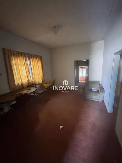 Foto 4 de Casa com 3 quartos à venda, 697m2 em Itumbiara - GO