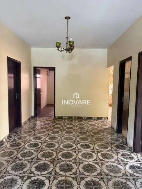 Casa com 4 quartos à venda, 240m2 em Itumbiara - GO - imagem 3 Foto 3 de Casa com 4 quartos à venda, 240m2 em Itumbiara - GO