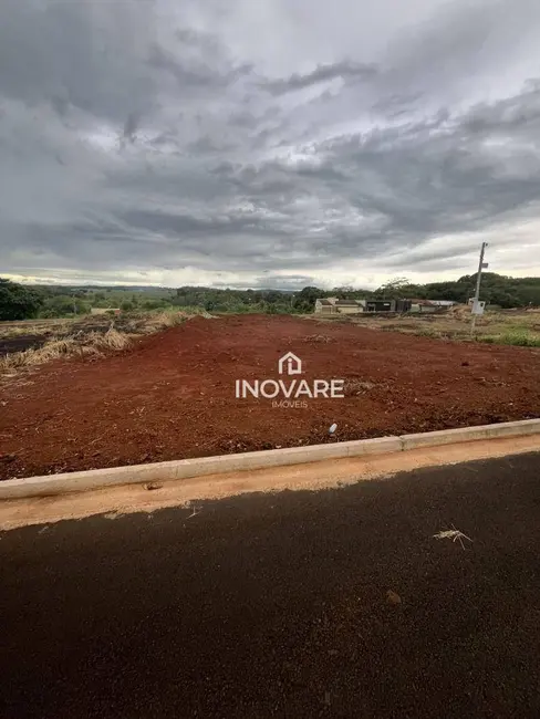 Foto 1 de Terreno / Lote à venda, 427m2 em Cachoeira Dourada - GO