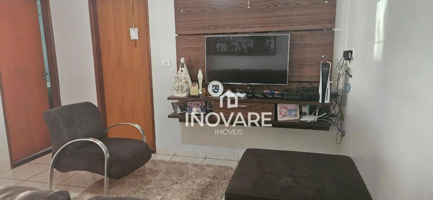 Foto 2 de Casa com 3 quartos à venda, 414m2 em Setor Bela Vista, Itumbiara - GO