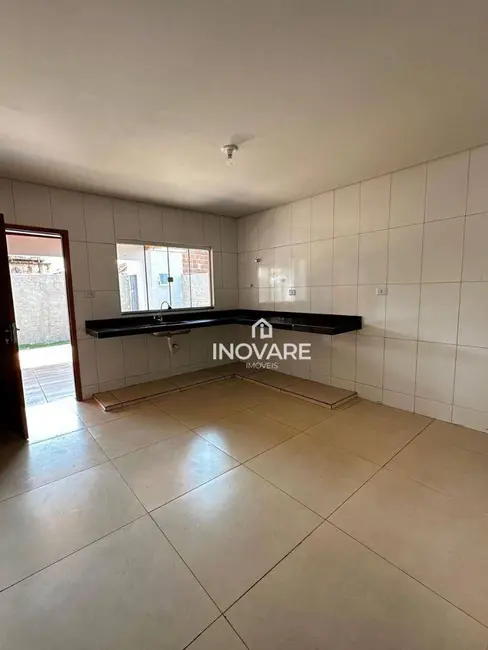 Casa com 2 quartos à venda, 300m2 em Setor Novo Horizonte, Itumbiara - GO - imagem 4 Foto 4 de Casa com 2 quartos à venda, 300m2 em Setor Novo Horizonte, Itumbiara - GO