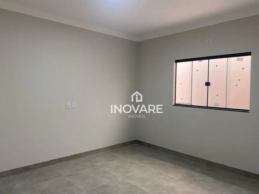 Casa com 3 quartos à venda, 180m2 em Itumbiara - GO - imagem 4 Foto 4 de Casa com 3 quartos à venda, 180m2 em Itumbiara - GO