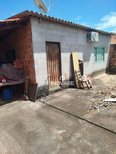 Casa com 2 quartos à venda, 250m2 em Jardim Leonora, Itumbiara - GO - imagem 4 Foto 4 de Casa com 2 quartos à venda, 250m2 em Jardim Leonora, Itumbiara - GO