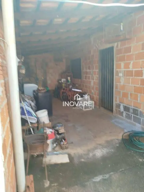 Foto 1 de Casa com 2 quartos à venda, 250m2 em Jardim Leonora, Itumbiara - GO