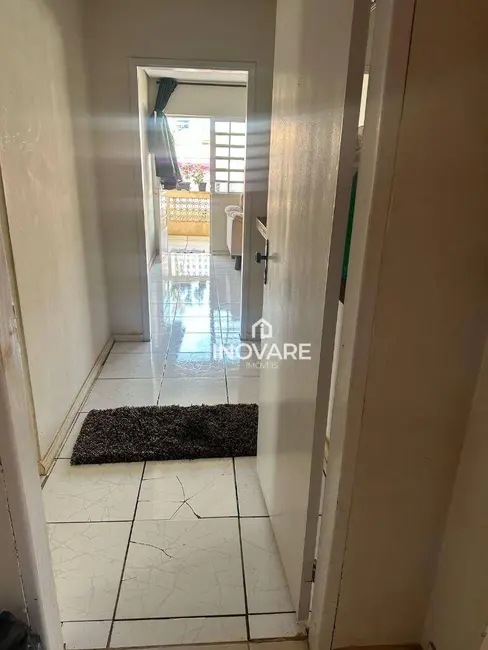 Foto 1 de Apartamento com 3 quartos à venda em Itumbiara - GO