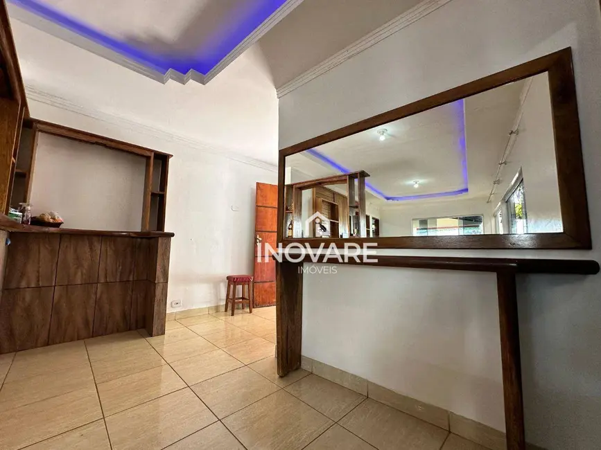 Casa com 3 quartos à venda, 100m2 em Cidade Jardim, Itumbiara - GO - imagem 5 Foto 5 de Casa com 3 quartos à venda, 100m2 em Cidade Jardim, Itumbiara - GO