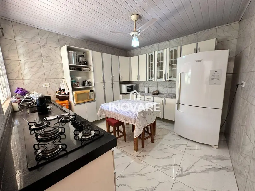 Casa com 3 quartos à venda, 100m2 em Cidade Jardim, Itumbiara - GO - imagem 3 Foto 3 de Casa com 3 quartos à venda, 100m2 em Cidade Jardim, Itumbiara - GO