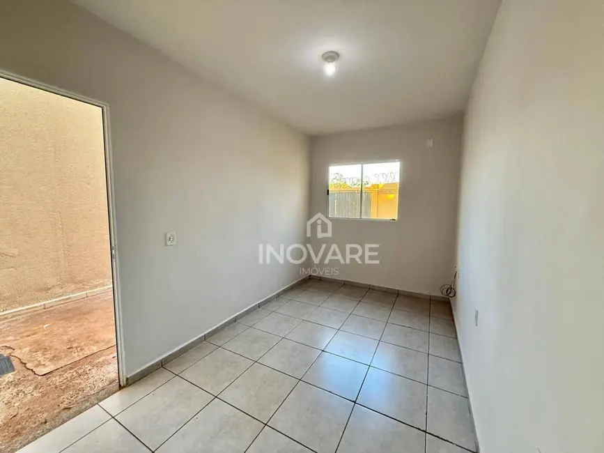 Casa com 2 quartos à venda e para alugar, 150m2 em Itumbiara - GO - imagem 6 Foto 6 de Casa com 2 quartos à venda e para alugar, 150m2 em Itumbiara - GO
