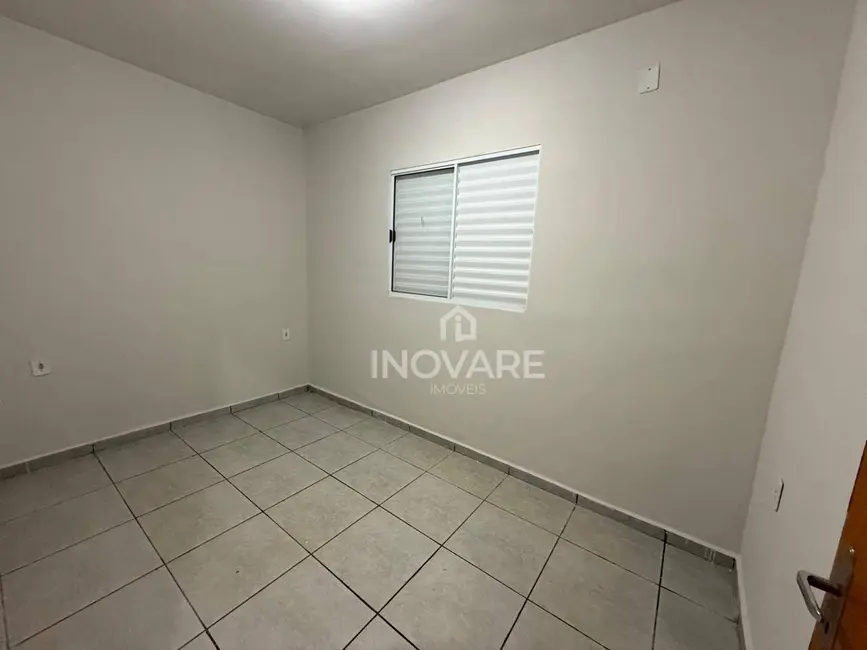 Casa com 2 quartos à venda e para alugar, 150m2 em Itumbiara - GO - imagem 5 Foto 5 de Casa com 2 quartos à venda e para alugar, 150m2 em Itumbiara - GO