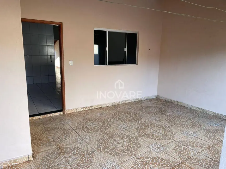 Casa com 3 quartos à venda, 250m2 em Arapora - MG - imagem 3 Foto 3 de Casa com 3 quartos à venda, 250m2 em Arapora - MG