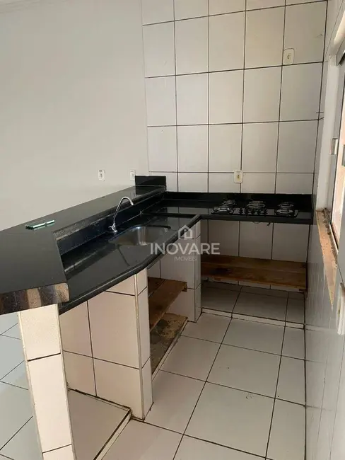 Casa com 3 quartos à venda, 250m2 em Arapora - MG - imagem 6 Foto 6 de Casa com 3 quartos à venda, 250m2 em Arapora - MG