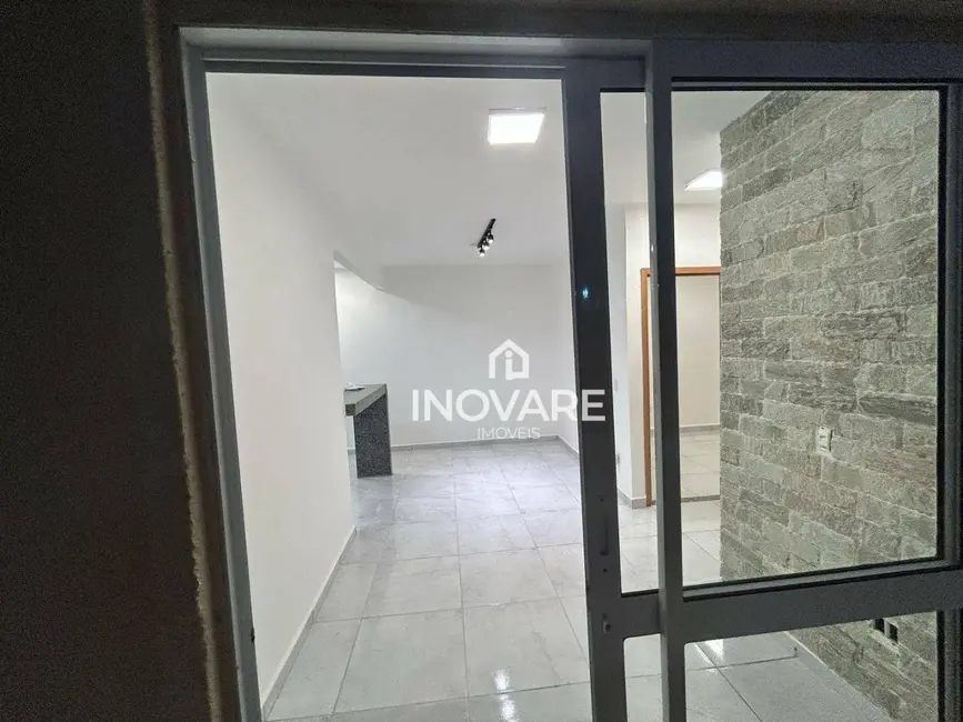 Foto 2 de Apartamento com 2 quartos à venda, 60m2 em Itumbiara - GO