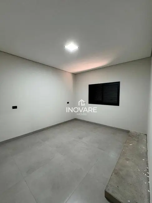 Casa com 3 quartos à venda, 360m2 em Itumbiara - GO - imagem 6 Foto 6 de Casa com 3 quartos à venda, 360m2 em Itumbiara - GO