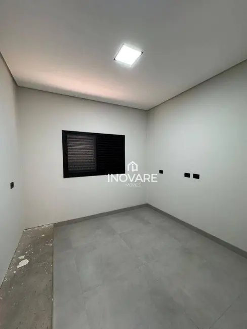 Casa com 3 quartos à venda, 360m2 em Itumbiara - GO - imagem 9 Foto 9 de Casa com 3 quartos à venda, 360m2 em Itumbiara - GO