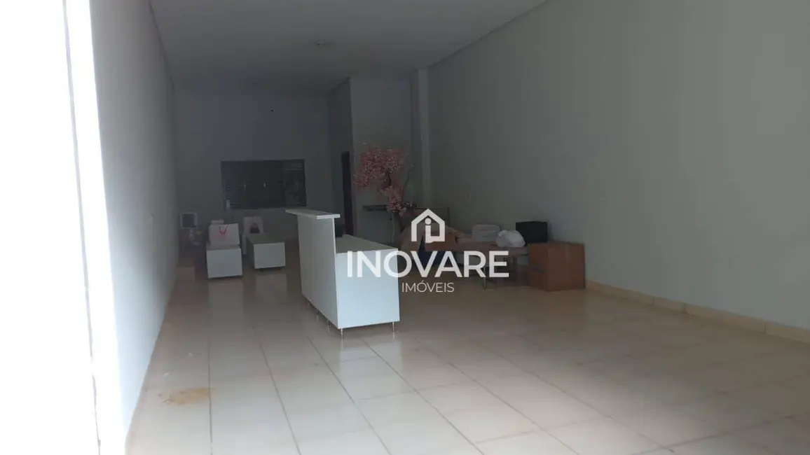 Foto 5 de Sala Comercial para alugar, 1000m2 em Social, Itumbiara - GO