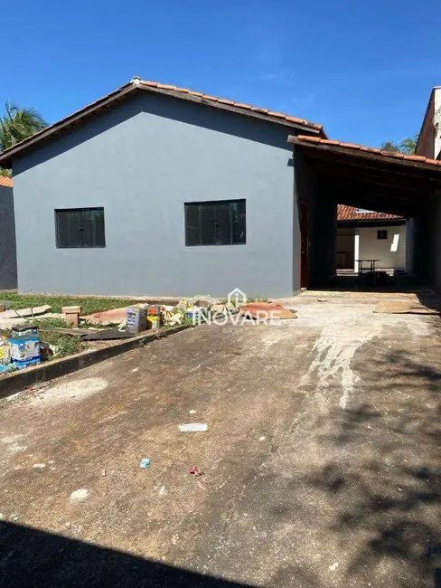 Foto 1 de Casa com 2 quartos à venda, 360m2 em Itumbiara - GO
