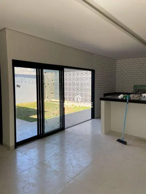 Foto 4 de Casa com 3 quartos à venda, 360m2 em Vilage Beira Rio, Itumbiara - GO