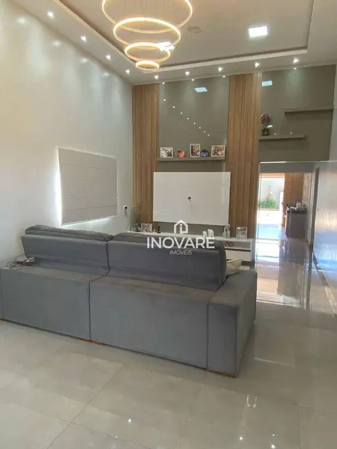 Casa com 3 quartos à venda, 360m2 em Itumbiara - GO - imagem 5 Foto 5 de Casa com 3 quartos à venda, 360m2 em Itumbiara - GO