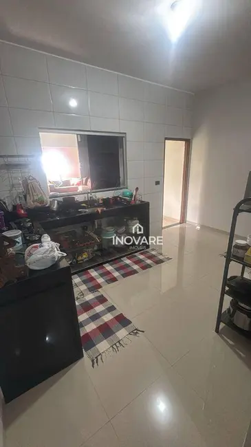 Casa com 2 quartos à venda, 360m2 em Residencial Beira Rio I, Itumbiara - GO - imagem 5 Foto 5 de Casa com 2 quartos à venda, 360m2 em Residencial Beira Rio I, Itumbiara - GO