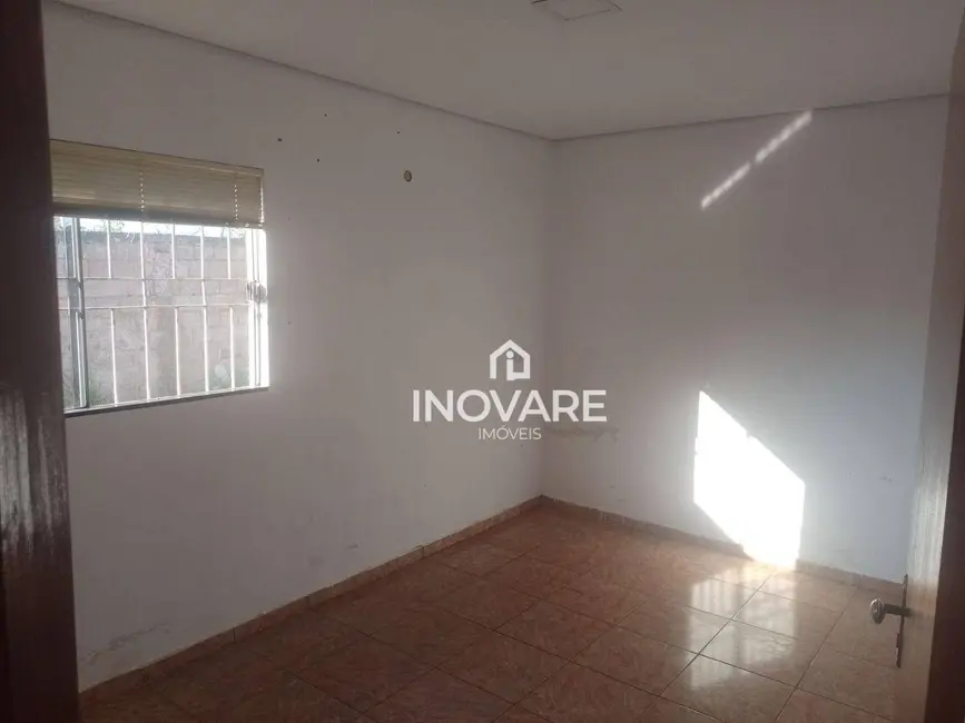 Casa com 2 quartos à venda, 429m2 em Itumbiara - GO - imagem 4 Foto 4 de Casa com 2 quartos à venda, 429m2 em Itumbiara - GO
