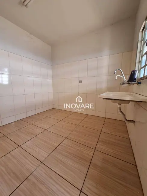 Sala Comercial para alugar, 150m2 em Itumbiara - GO - imagem 7 Foto 7 de Sala Comercial para alugar, 150m2 em Itumbiara - GO