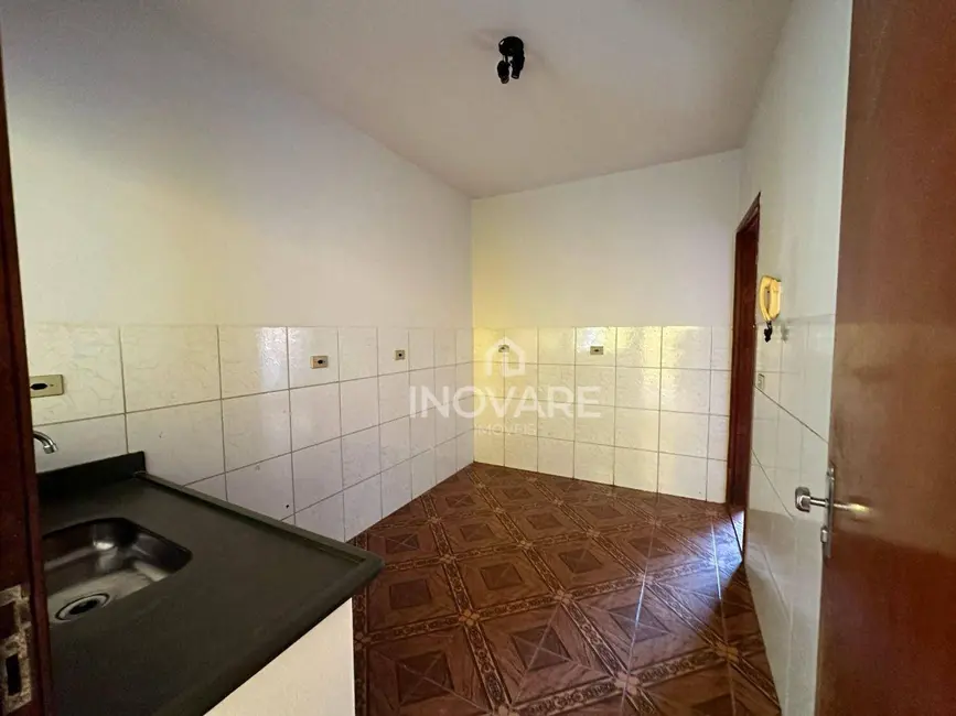 Foto 6 de Casa com 3 quartos para alugar, 250m2 em Jardim América, Itumbiara - GO