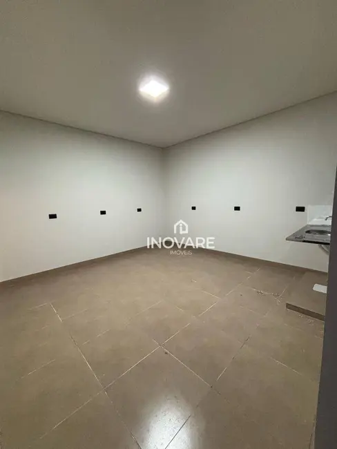 Kitnet com 1 quarto para alugar, 30m2 em Itumbiara - GO - imagem 4 Foto 4 de Kitnet com 1 quarto para alugar, 30m2 em Itumbiara - GO