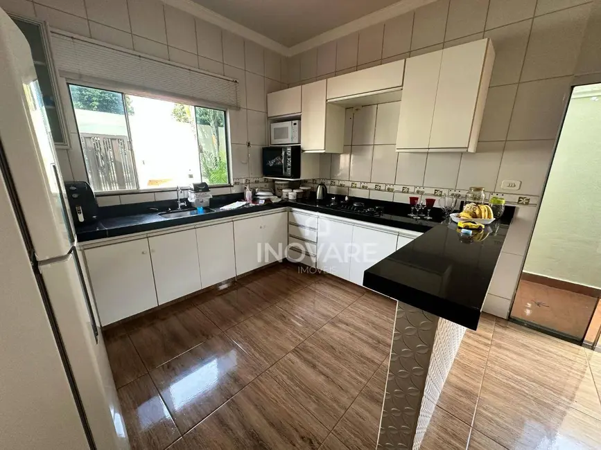 Foto 4 de Casa com 3 quartos à venda, 300m2 em Residencial Jardim Primavera, Itumbiara - GO