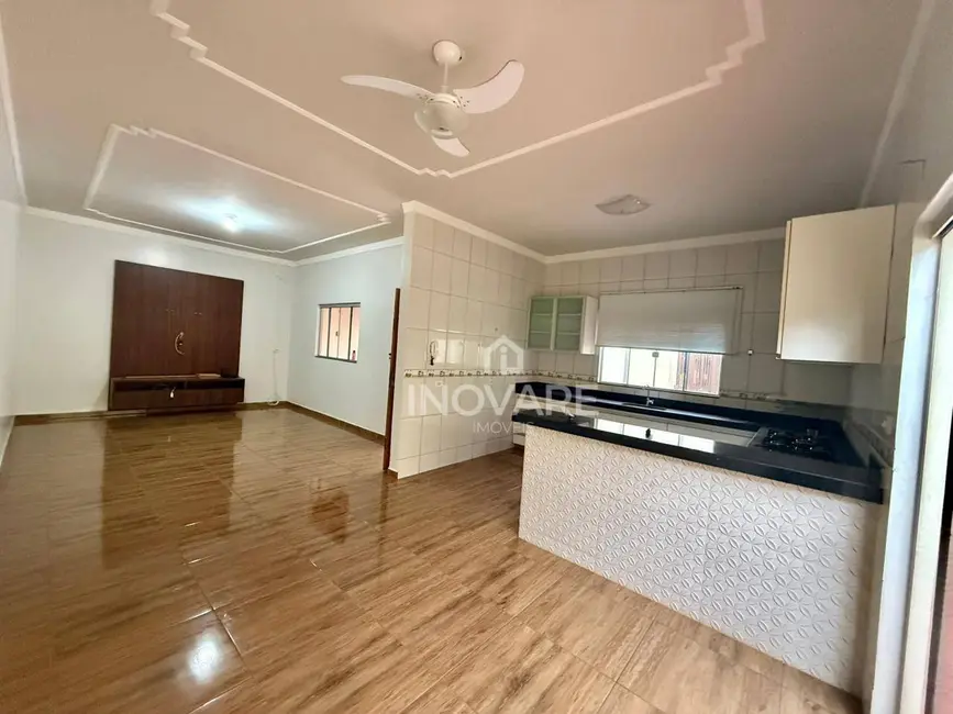 Casa com 3 quartos à venda, 300m2 em Residencial Jardim Primavera, Itumbiara - GO - imagem 3 Foto 3 de Casa com 3 quartos à venda, 300m2 em Residencial Jardim Primavera, Itumbiara - GO
